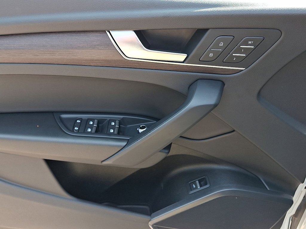 Thumbnail: 2023 Audi Q5 - 23