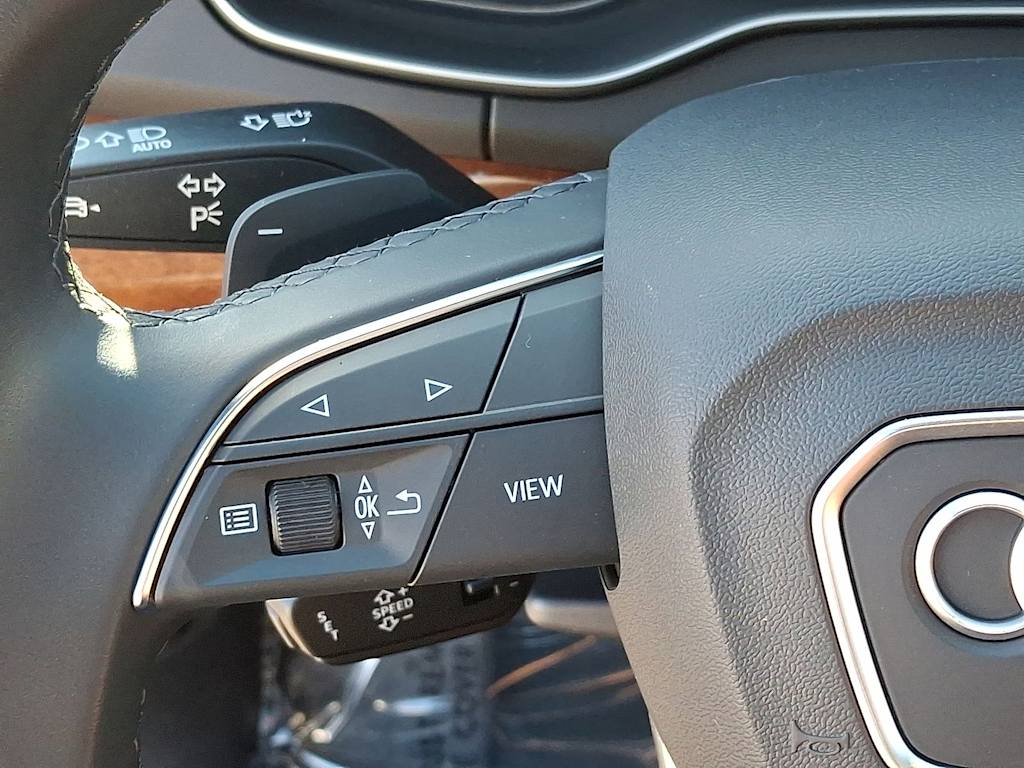 Thumbnail: 2023 Audi Q5 - 21