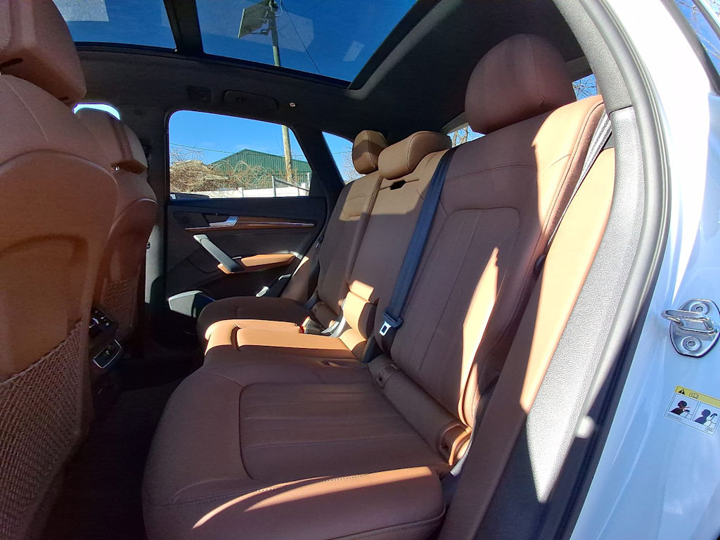 Thumbnail: 2023 Audi Q5 - 11