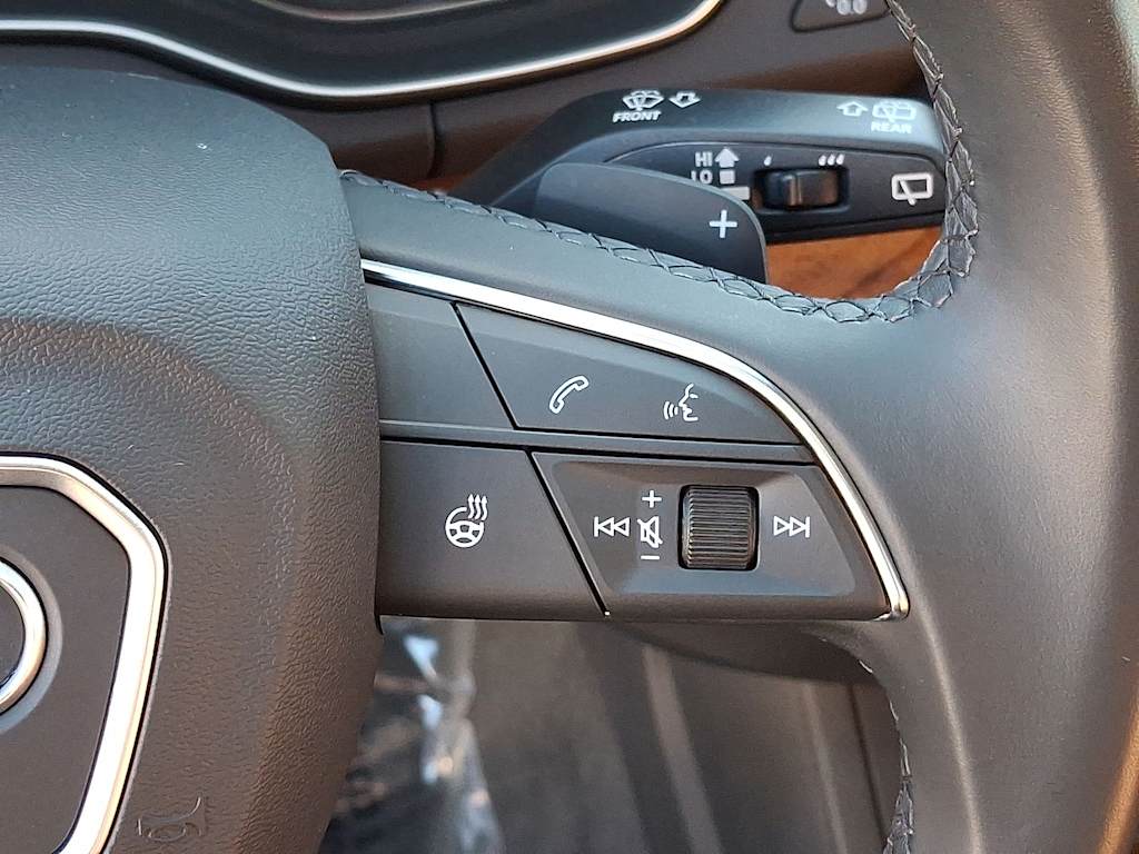 Thumbnail: 2023 Audi Q5 - 22