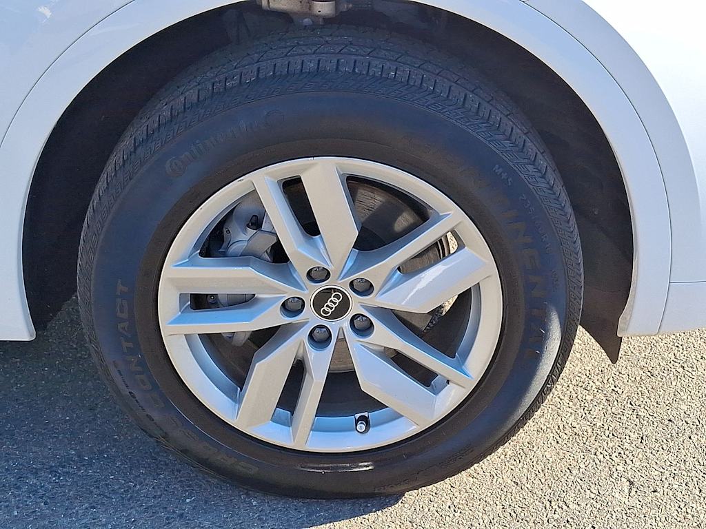 Thumbnail: 2023 Audi Q5 - 8