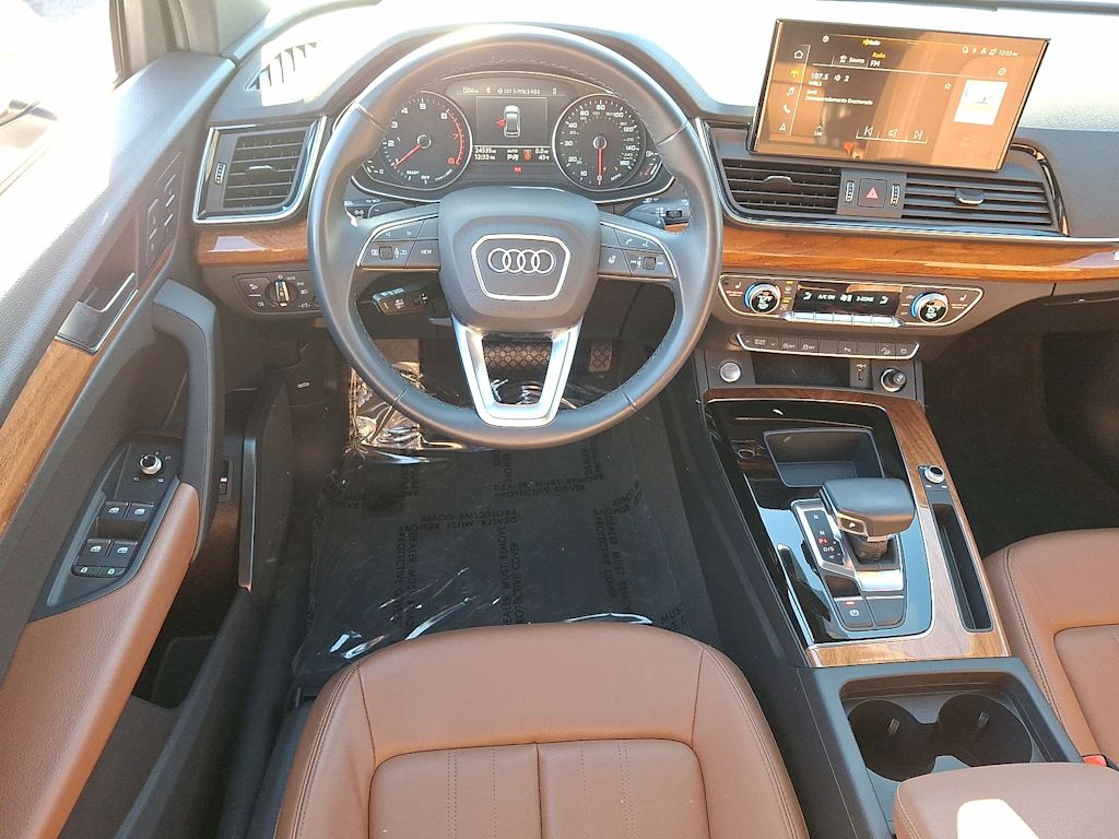 Thumbnail: 2023 Audi Q5 - 9