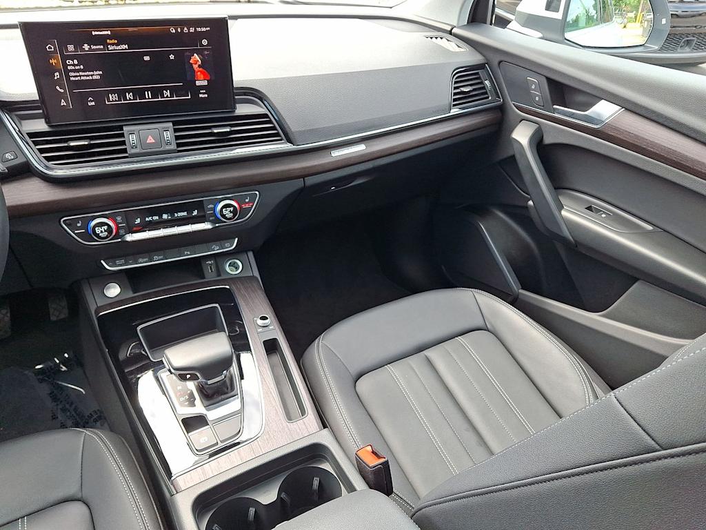Thumbnail: 2023 Audi Q5 - 15