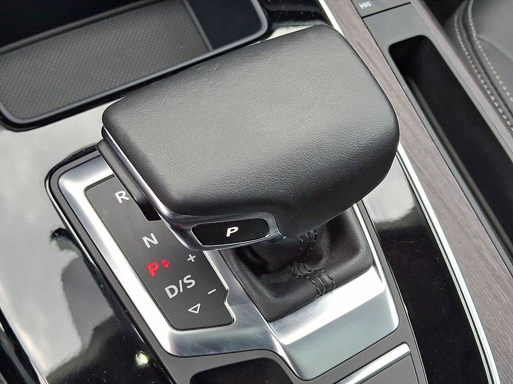 Thumbnail: 2023 Audi Q5 - 24