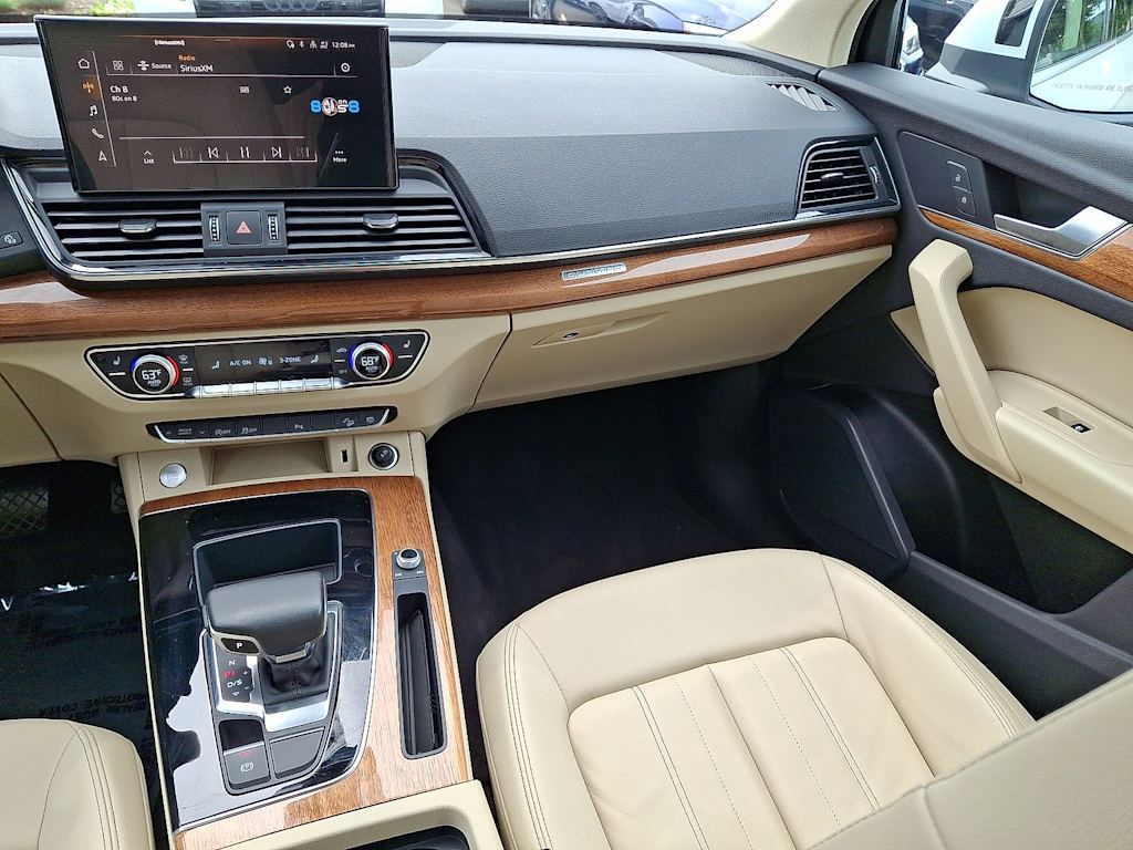 Thumbnail: 2023 Audi Q5 - 9
