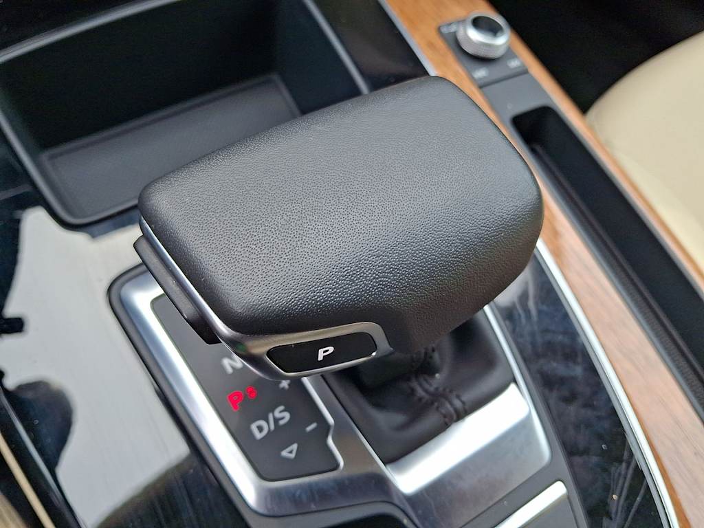 Thumbnail: 2023 Audi Q5 - 15