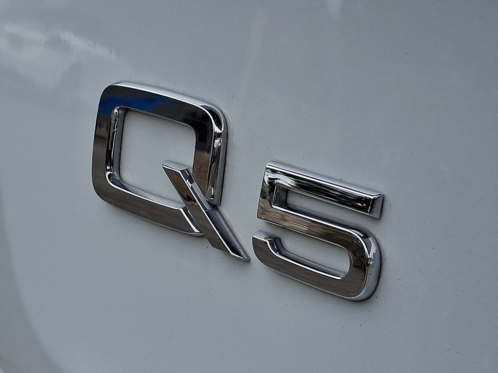 Thumbnail: 2023 Audi Q5 - 7