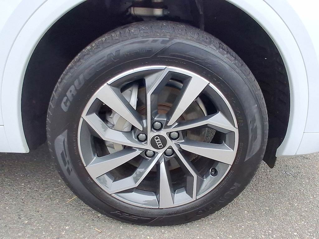 Thumbnail: 2023 Audi Q5 - 8