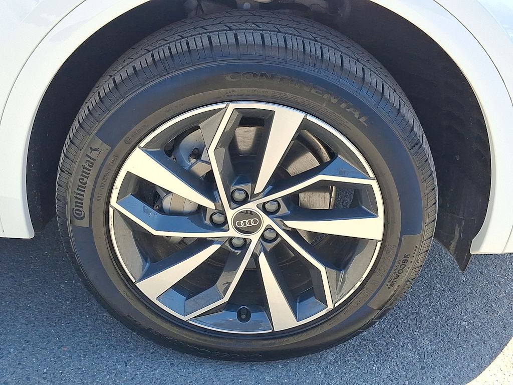 Thumbnail: 2023 Audi Q5 - 8