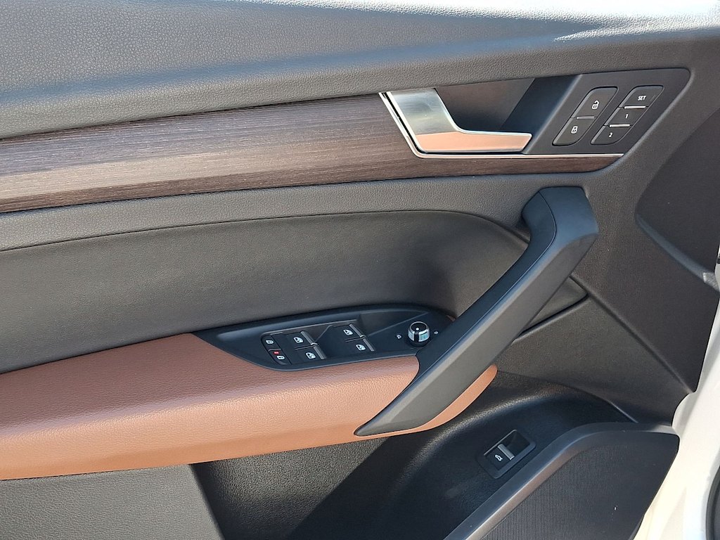 Thumbnail: 2023 Audi Q5 - 19