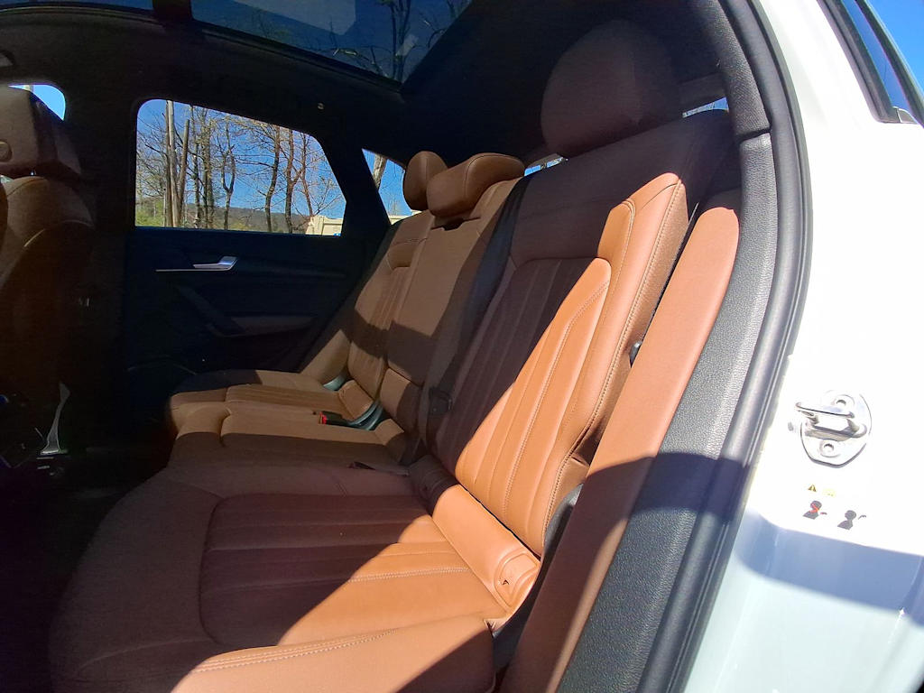 Thumbnail: 2023 Audi Q5 - 11