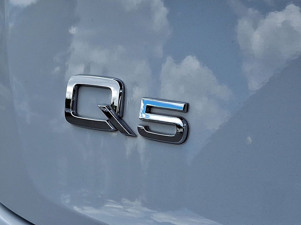 Thumbnail: 2023 Audi Q5 - 7
