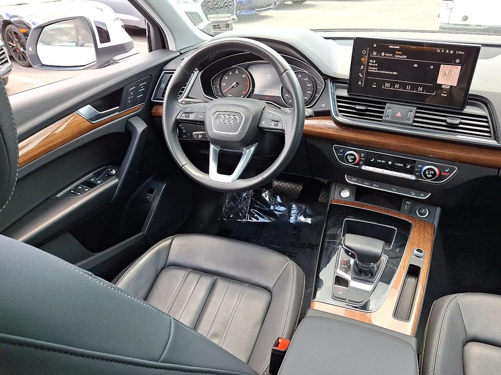 Thumbnail: 2023 Audi Q5 - 12