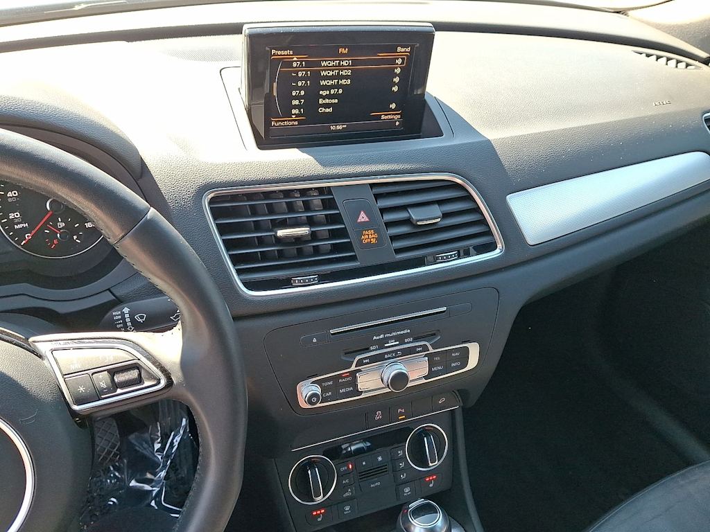 Thumbnail: 2018 Audi Q3 - 12