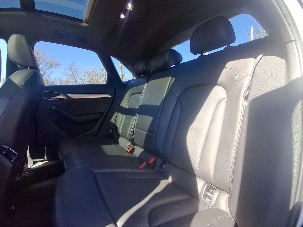 Thumbnail: 2018 Audi Q3 - 11