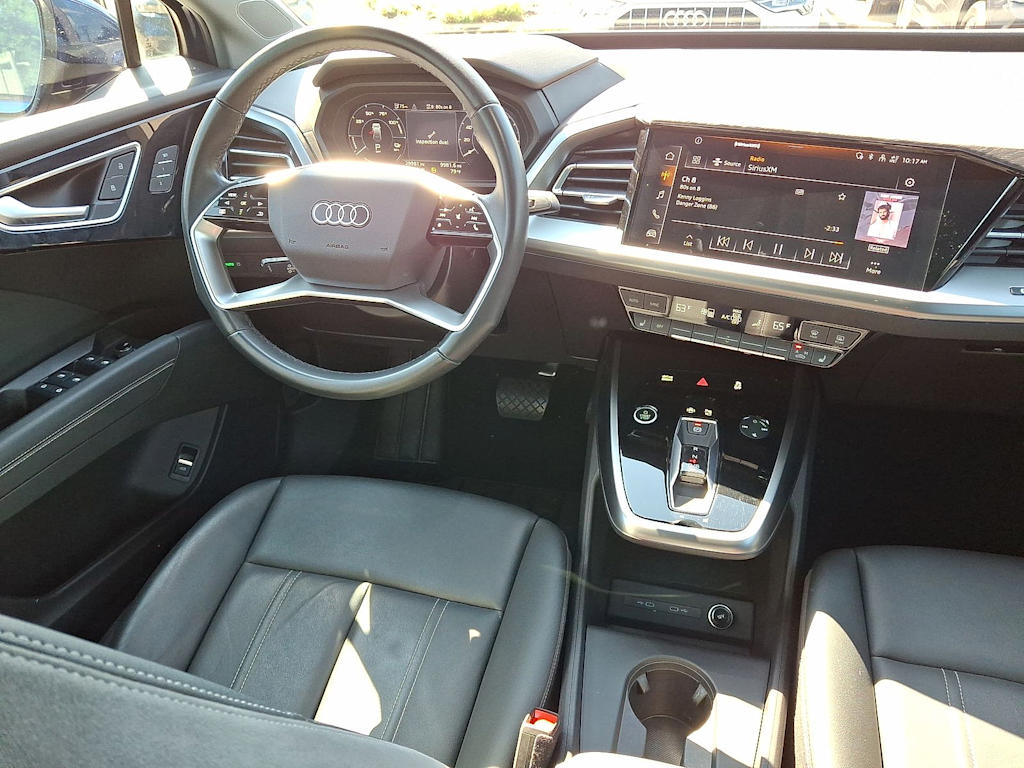 Thumbnail: 2023 Audi Q4 e-tron - 9