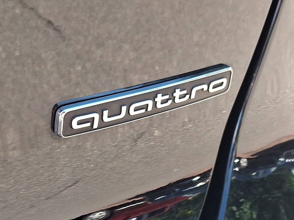 Thumbnail: 2023 Audi Q4 e-tron - 7