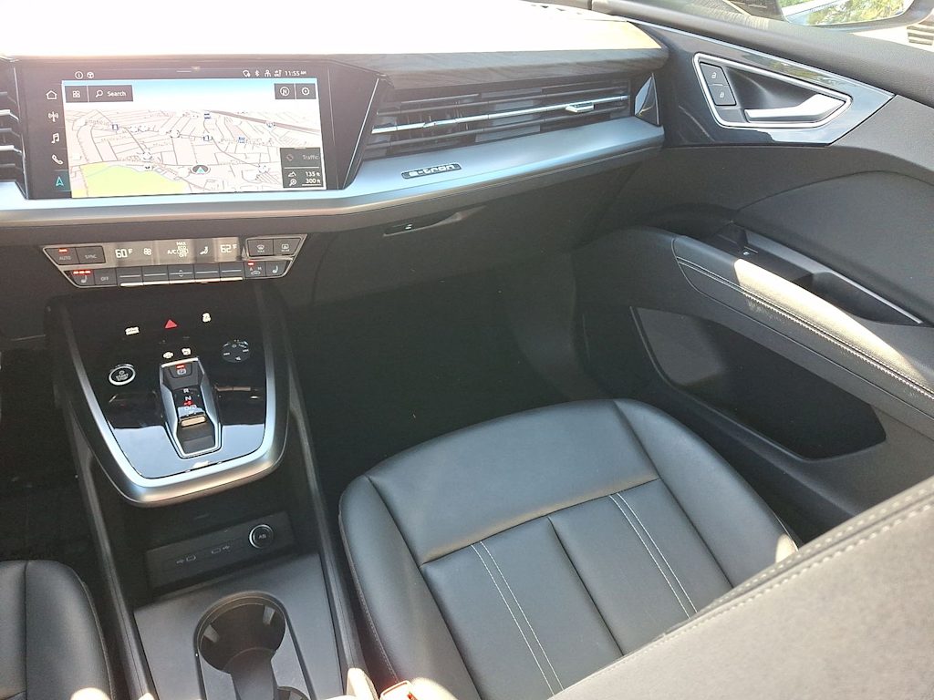 Thumbnail: 2023 Audi Q4 e-tron - 22