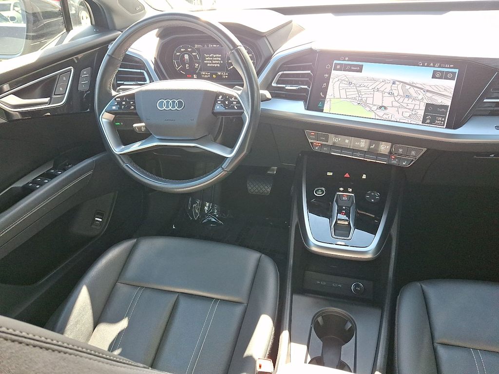 Thumbnail: 2023 Audi Q4 e-tron - 9