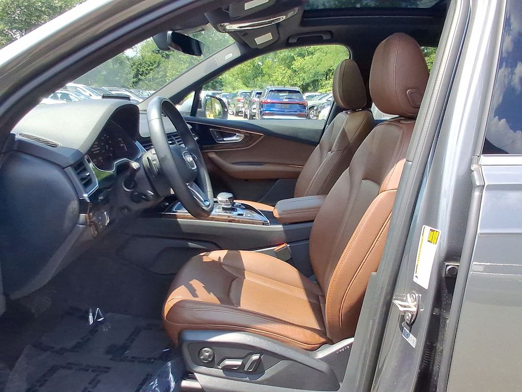 Thumbnail: 2017 Audi Q7 - 10