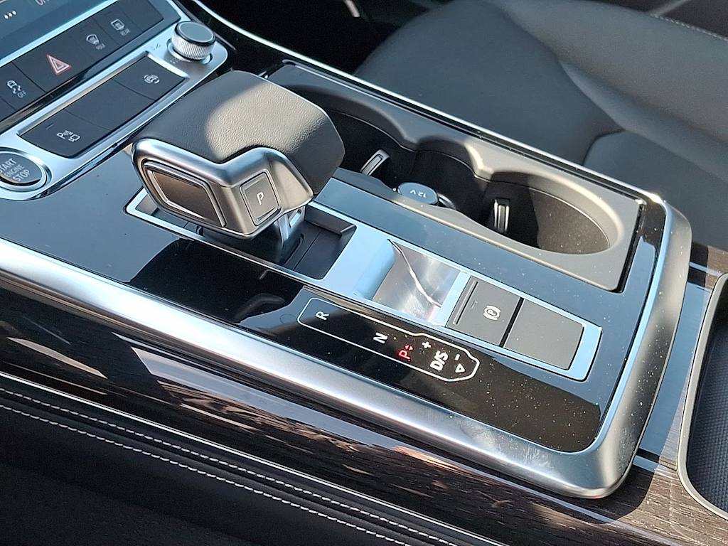 Thumbnail: 2026 Audi Q7 - 10