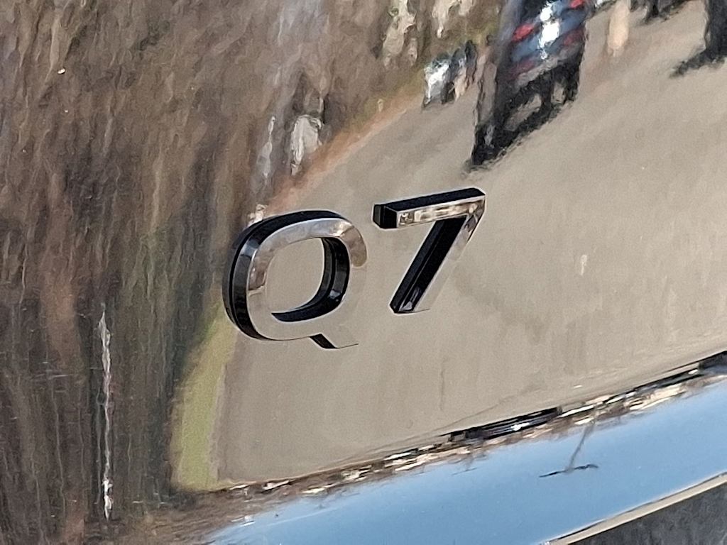 Thumbnail: 2026 Audi Q7 - 7