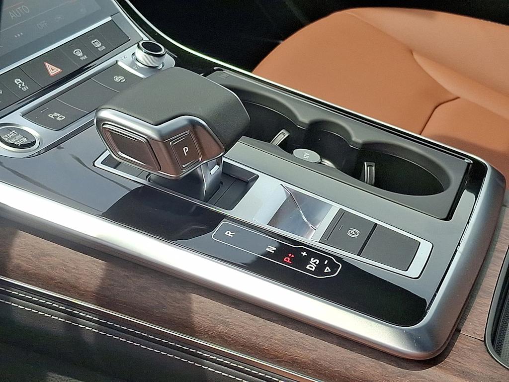 Thumbnail: 2026 Audi Q7 - 8