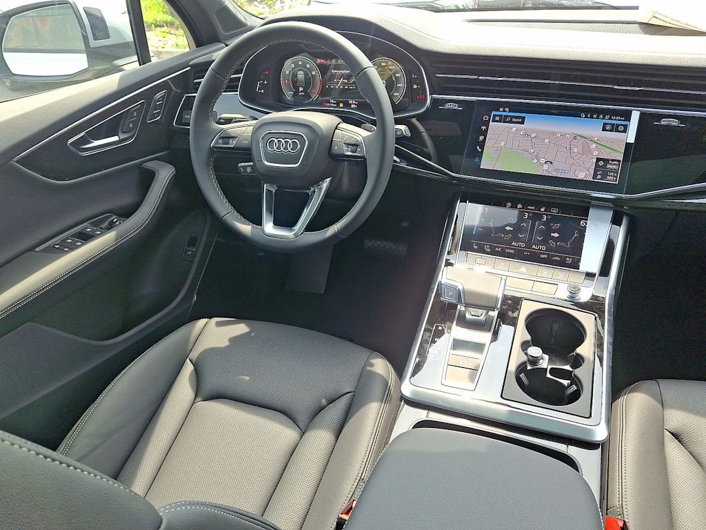 Thumbnail: 2026 Audi Q7 - 8