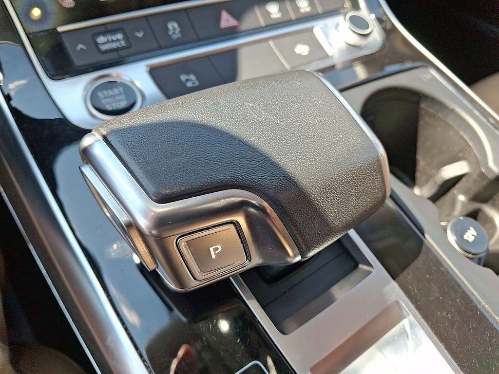 Thumbnail: 2023 Audi Q7 - 25