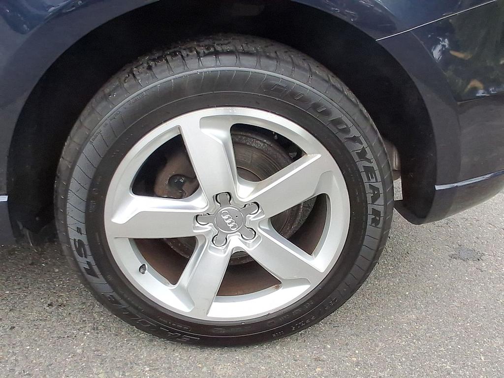 Thumbnail: 2012 Audi Q5 - 8
