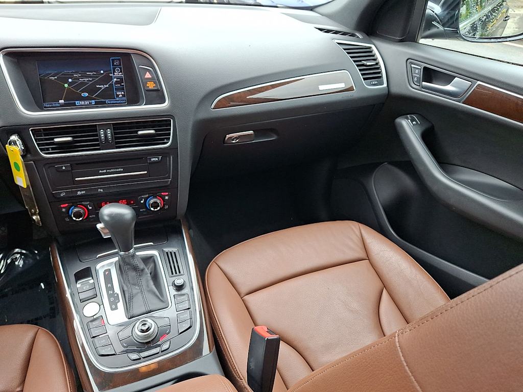 Thumbnail: 2012 Audi Q5 - 10