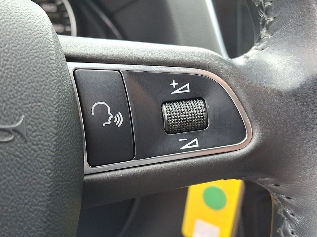 Thumbnail: 2012 Audi Q5 - 26