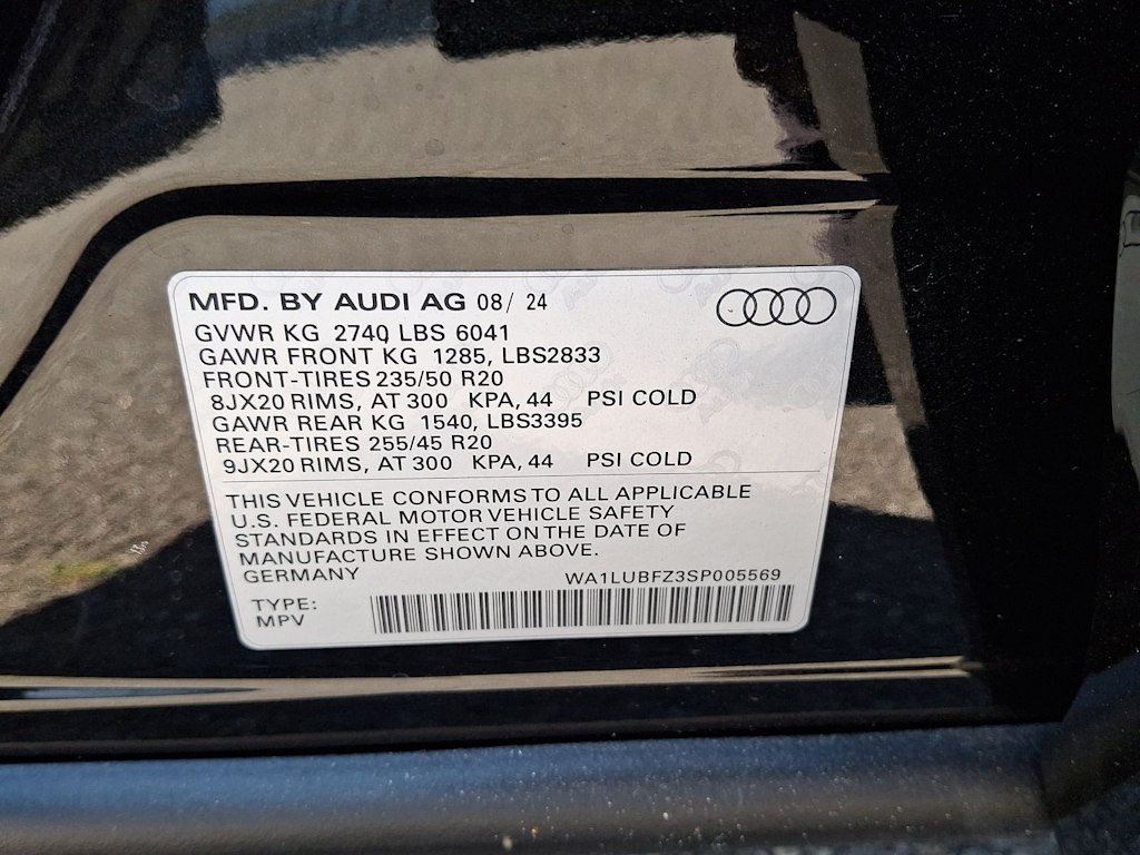 2025 Audi Q4 e-tron Premium Plus 10