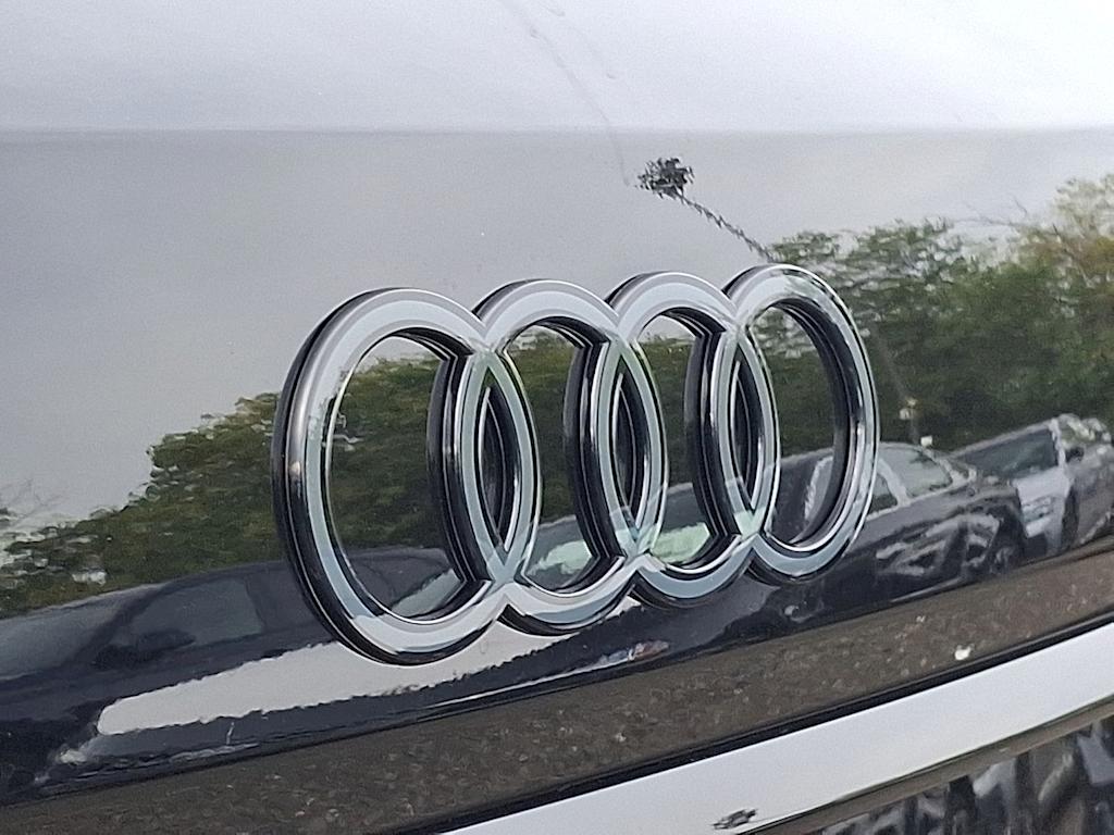 Thumbnail: 2026 Audi Q7 - 7