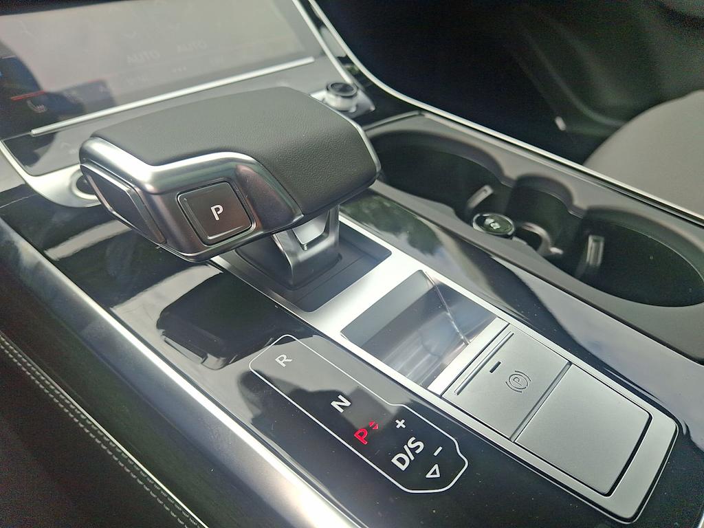 Thumbnail: 2026 Audi Q7 - 9