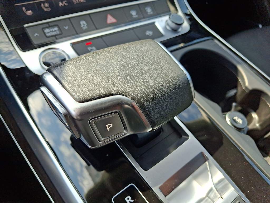 Thumbnail: 2023 Audi Q7 - 24