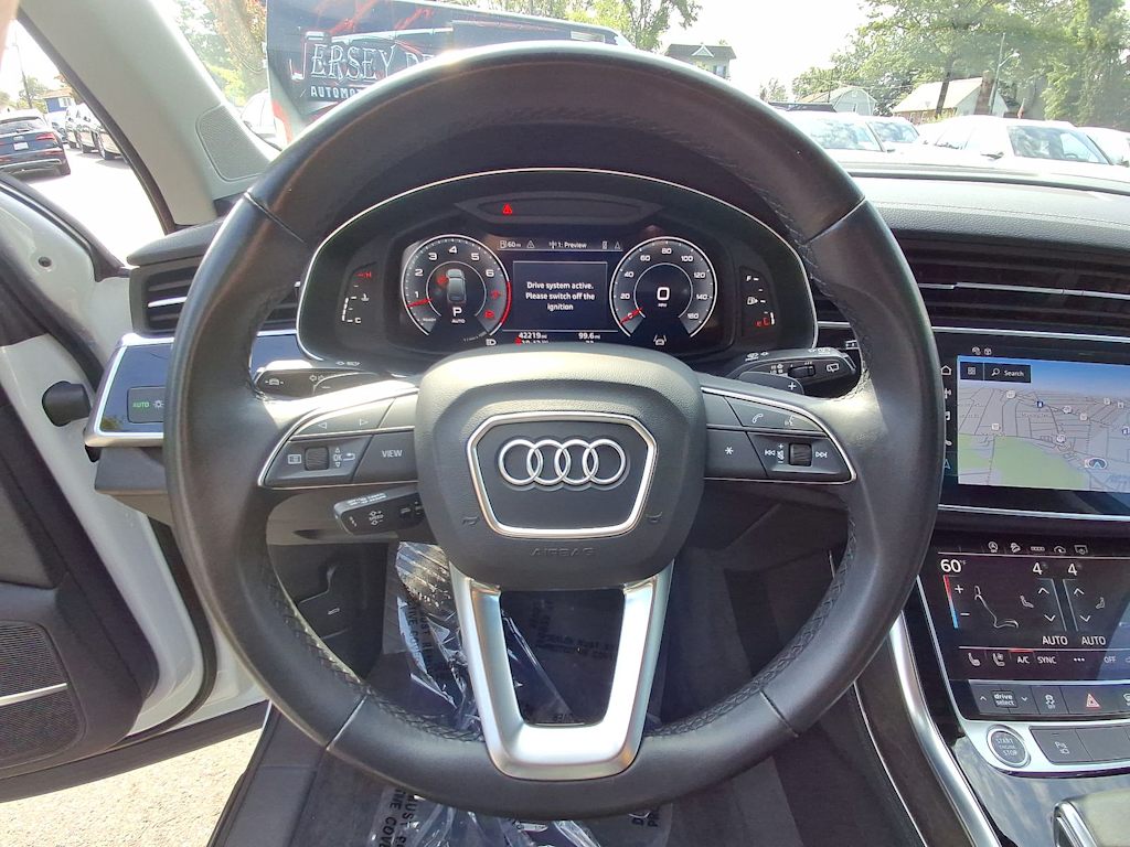 Thumbnail: 2023 Audi Q7 - 12
