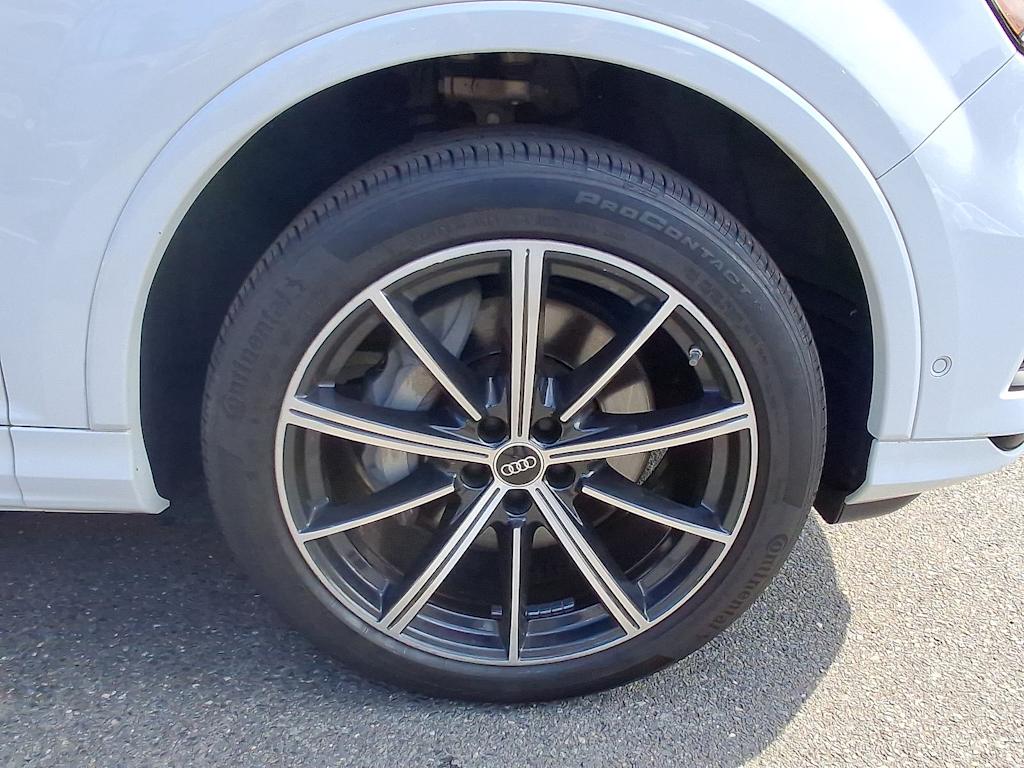 Thumbnail: 2023 Audi Q7 - 8
