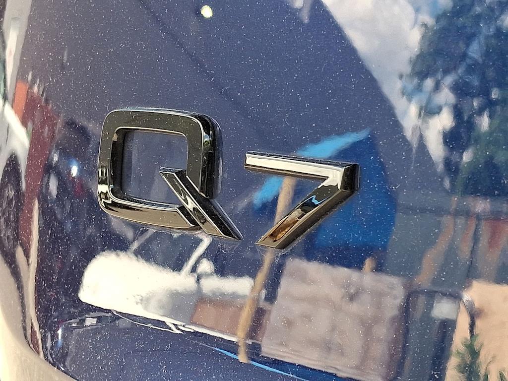 Thumbnail: 2023 Audi Q7 - 8