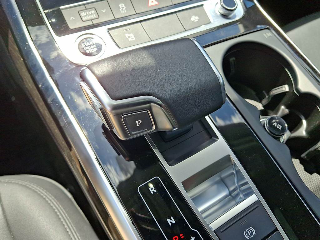 Thumbnail: 2023 Audi Q7 - 24