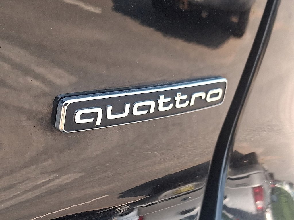 Thumbnail: 2023 Audi Q4 e-tron - 7