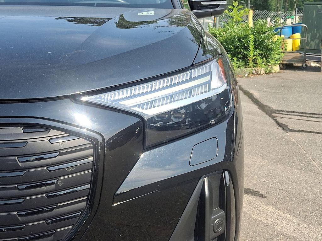 Thumbnail: 2023 Audi Q4 e-tron - 34