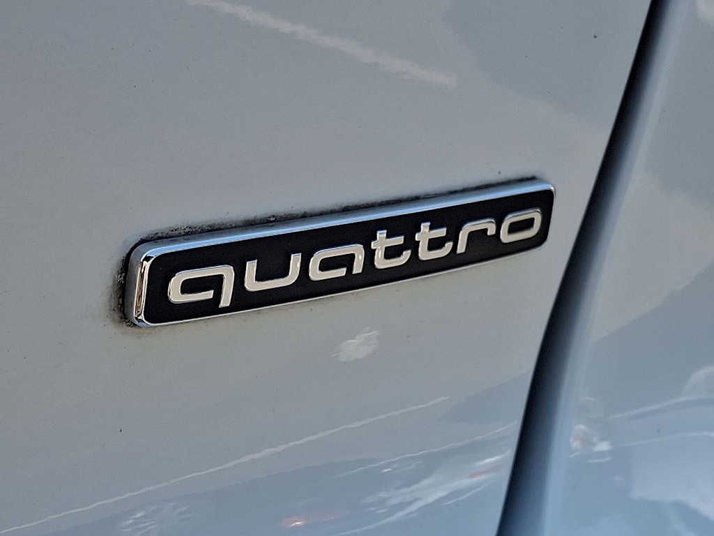 Thumbnail: 2023 Audi Q4 e-tron - 7