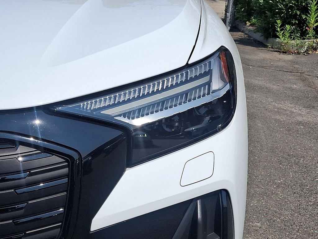 Thumbnail: 2023 Audi Q4 e-tron - 34