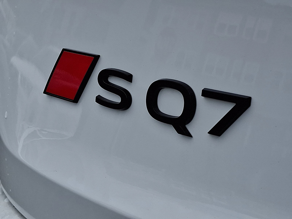 Thumbnail: 2026 Audi SQ7 - 22