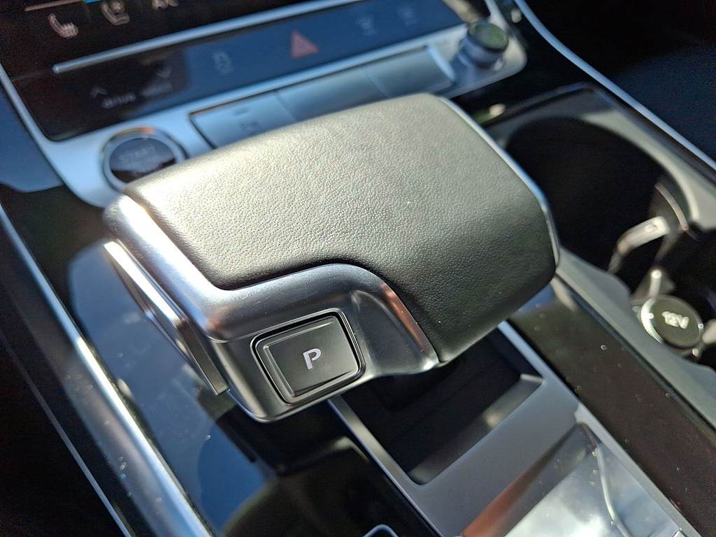 Thumbnail: 2022 Audi Q7 - 24