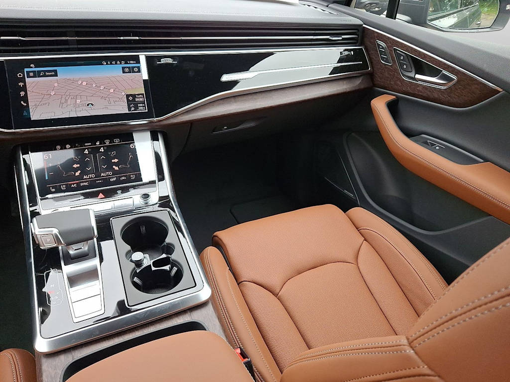 Thumbnail: 2026 Audi Q7 - 12