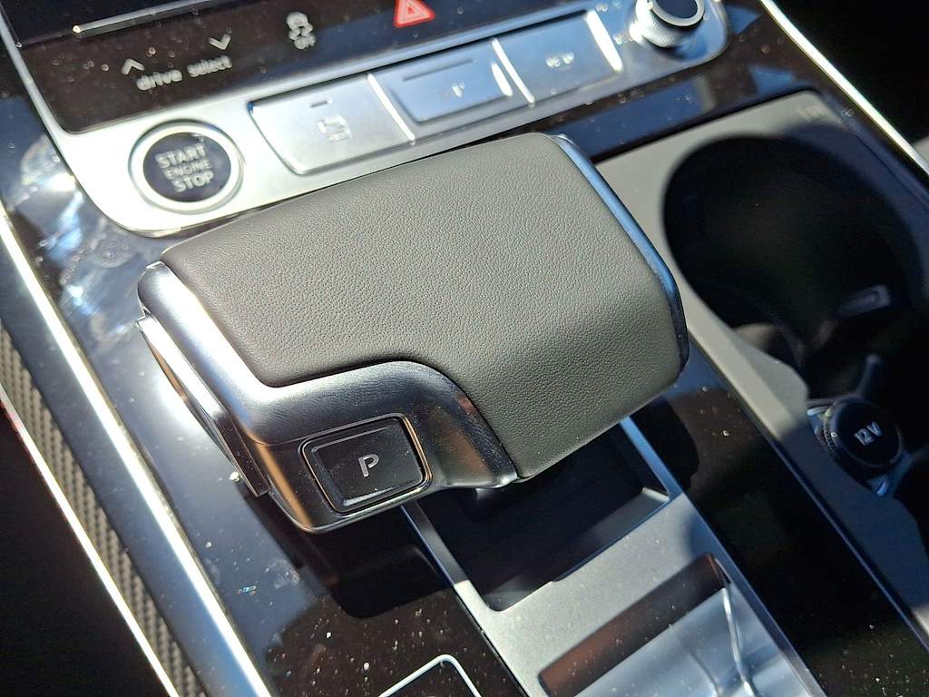 Thumbnail: 2026 Audi Q7 - 21