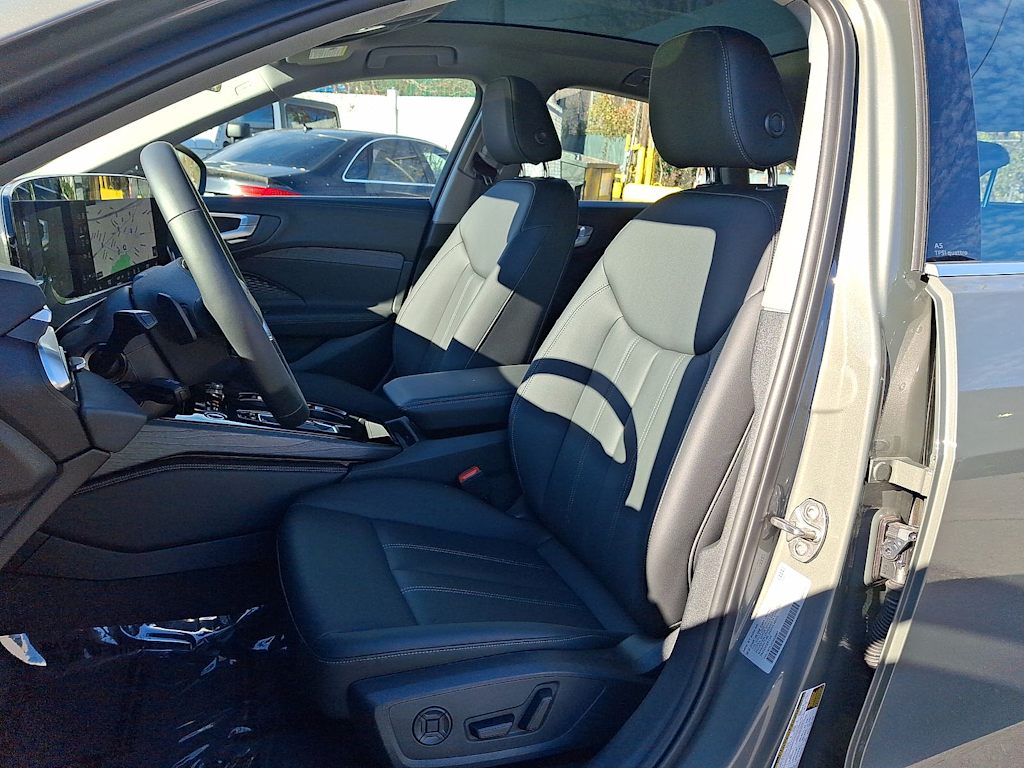 Thumbnail: 2025 Audi A5 - 10