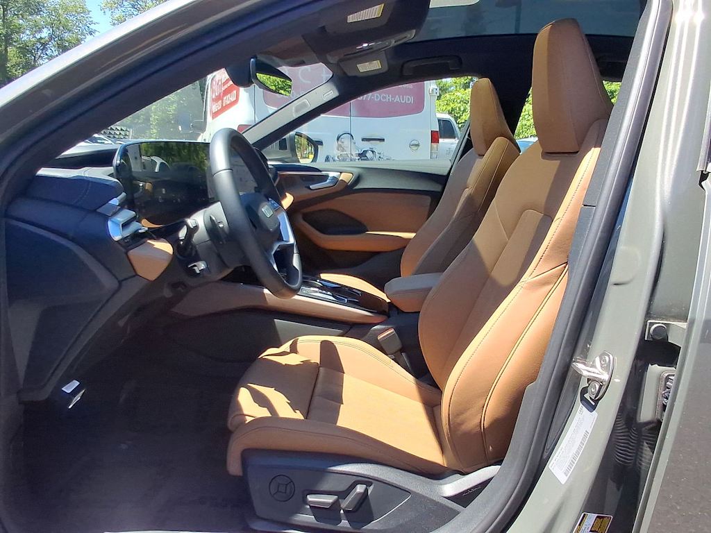 Thumbnail: 2025 Audi A5 - 10
